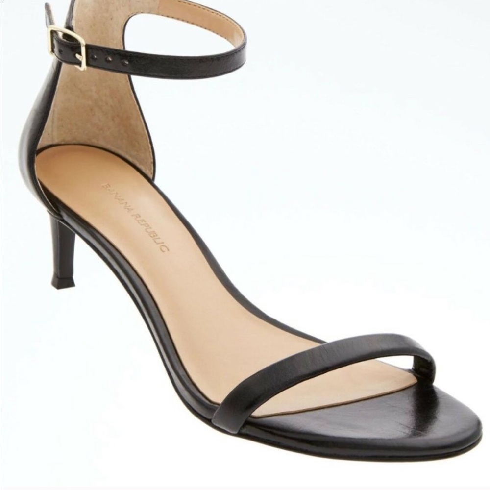 Banana Republic Bare Kitten Heel